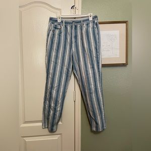 American Eagle Mom Jean Striped Blue and White